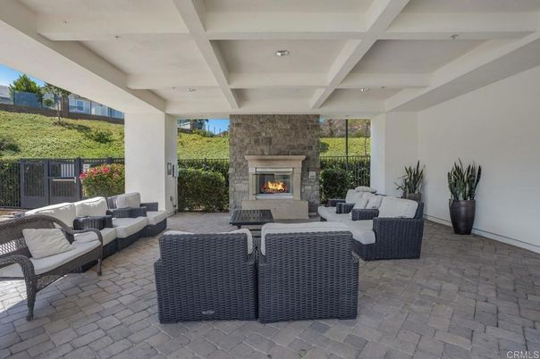 Exterior, Fireplace