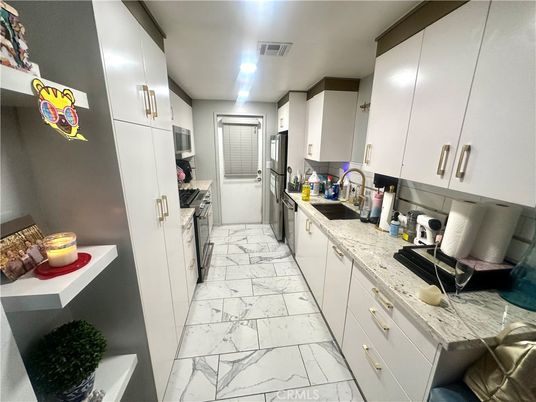 Interior, Kitchen, Marble, Recessed Lighting