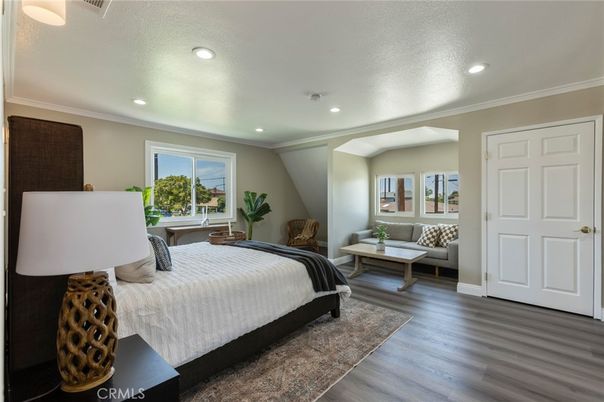 Bedroom, Interior, Recessed Lighting, Wood Texture Flooring