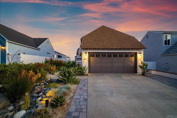 Detached Garage, Exterior