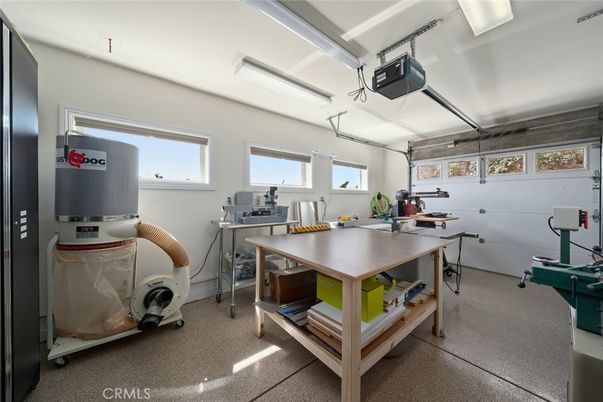 Garage, Interior