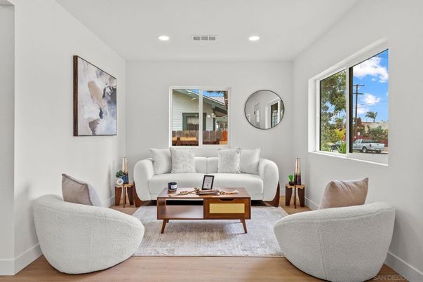 Interior, Living room, Recessed Lighting, Wood Texture Flooring