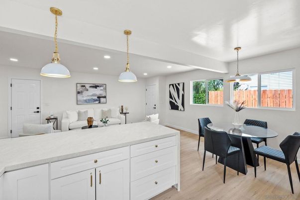 Dining room, Interior, Pendant Lights, Recessed Lighting, Wood Texture Flooring