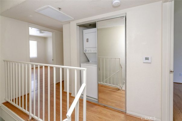 Interior, Utility Closets, Washer, Wood Texture Flooring