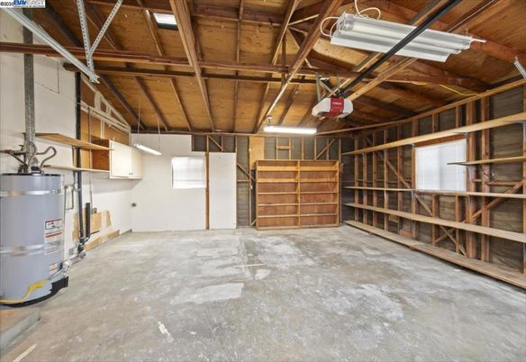 Garage, Interior, Wooden Beams, Wooden Ceilings