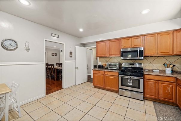 Dining room, Interior, Kitchen, Recessed Lighting, Wood Texture Flooring