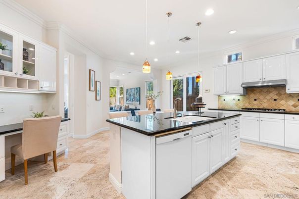 Dining room, Interior, Kitchen, Pendant Lights, Recessed Lighting