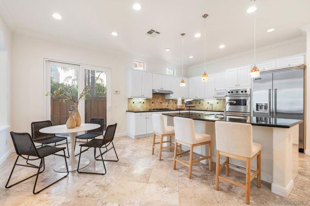 Dining room, Interior, Kitchen, Pendant Lights, Recessed Lighting, Stainless Steel Appliances