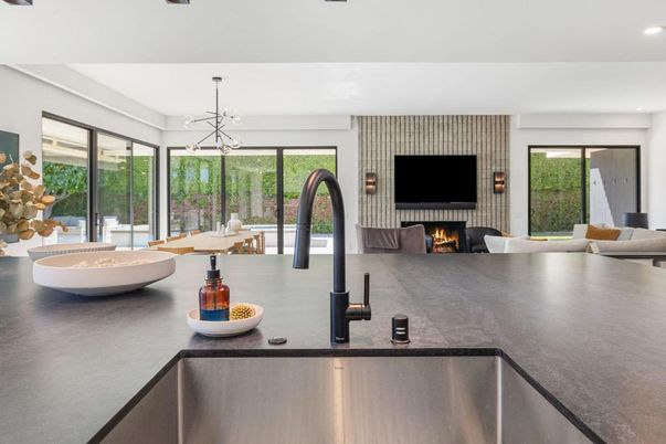 Dining room, Fireplace, Interior, Pendant Lights, Recessed Lighting