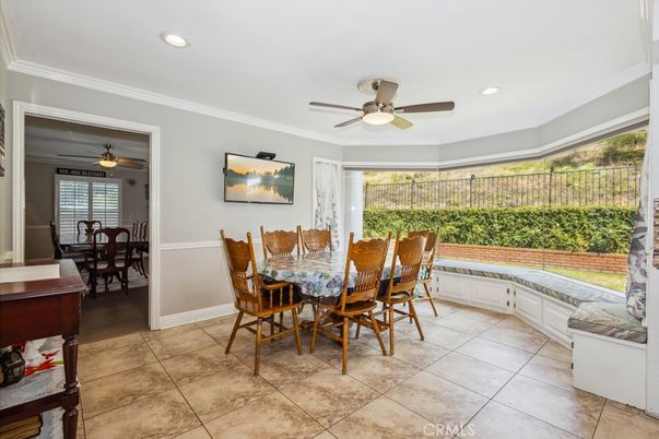 Dining room, Interior, Recessed Lighting