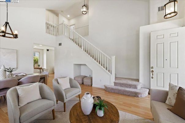 Dining room, Interior, Living room, Pendant Lights, Recessed Lighting, Wood Texture Flooring
