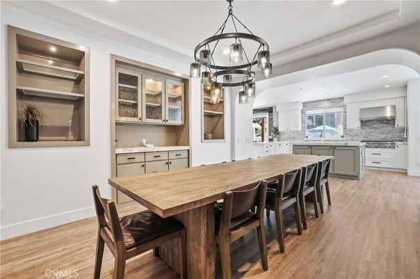 Dining room, Interior, Kitchen, Pendant Lights, Recessed Lighting, Wood Texture Flooring