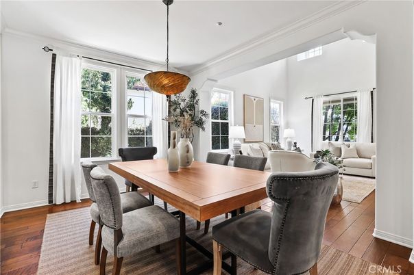 Dining room, Interior, Living room, Pendant Lights, Recessed Lighting, Wood Texture Flooring