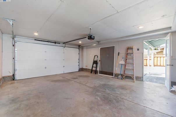 Garage, Interior, Recessed Lighting