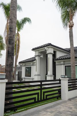 Backyard, Exterior, Facade, Mediterranean