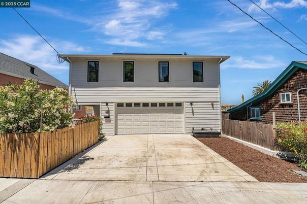 Attached, Exterior, Facade, Raised Ranch