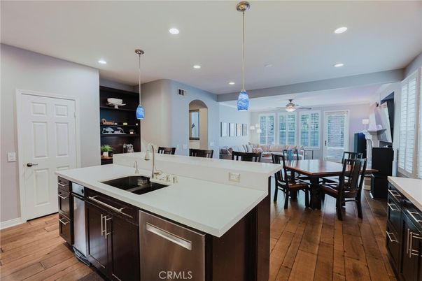Dining room, Interior, Kitchen, Pendant Lights, Recessed Lighting, Wood Texture Flooring