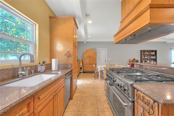 Interior, Kitchen, Recessed Lighting