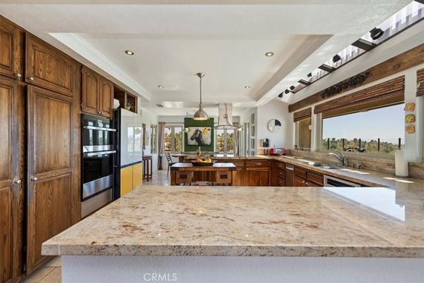 Interior, Kitchen, Pendant Lights, Recessed Lighting, Stainless Steel Appliances
