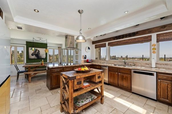 Dining room, Interior, Kitchen, Pendant Lights, Recessed Lighting, Stainless Steel Appliances