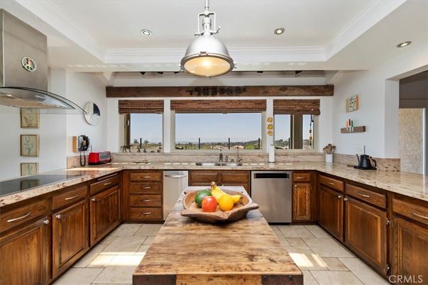 Interior, Kitchen, Pendant Lights, Recessed Lighting, Stainless Steel Appliances