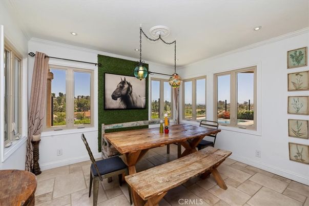 Dining room, Interior, Pendant Lights, Recessed Lighting