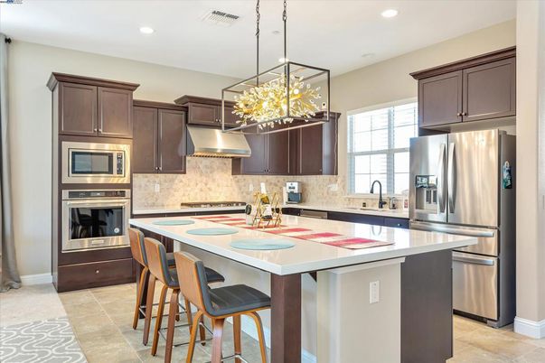 Interior, Kitchen, Pendant Lights, Recessed Lighting, Stainless Steel Appliances