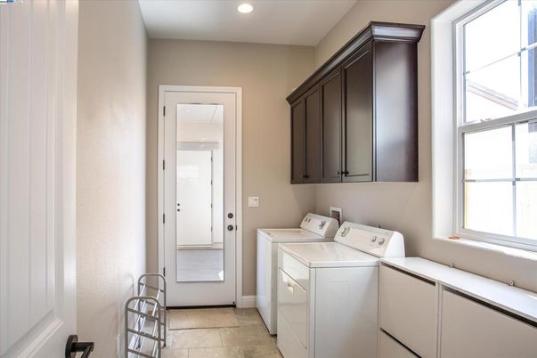 Interior, Recessed Lighting, Washer