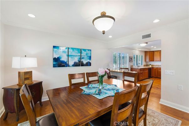 Dining room, Interior, Kitchen, Recessed Lighting, Wood Texture Flooring