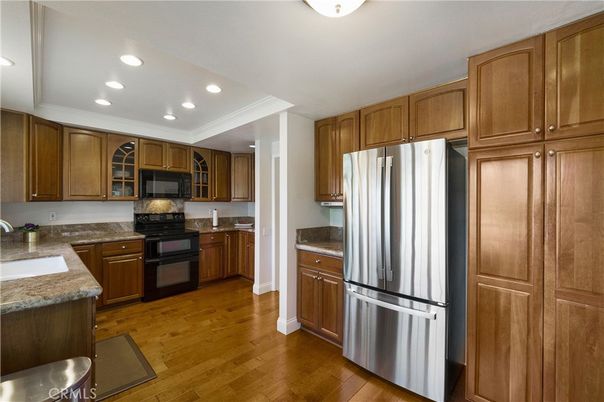 Interior, Kitchen, Recessed Lighting, Wood Texture Flooring