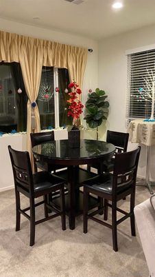 Dining room, Interior, Recessed Lighting