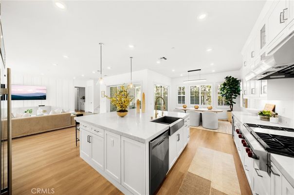 Dining room, Interior, Kitchen, Living room, Pendant Lights, Recessed Lighting, Stainless Steel Appliances, Wood Texture Flooring