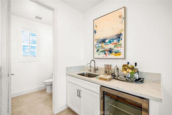 Interior, Stainless Steel Appliances