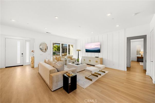 Interior, Living room, Recessed Lighting, Wood Texture Flooring