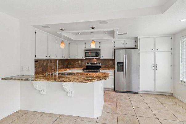Interior, Kitchen, Pendant Lights, Recessed Lighting, Stainless Steel Appliances