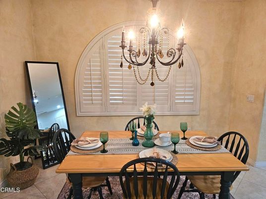 Chandelier, Dining room, Interior
