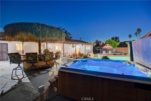 Exterior, Hot Tub