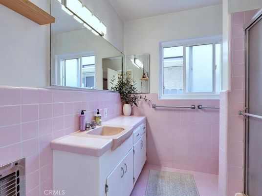 Bathroom, Interior, Tile Countertops