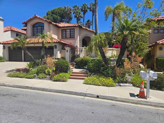 Attached, Exterior, Facade, Spanish Mediterranean