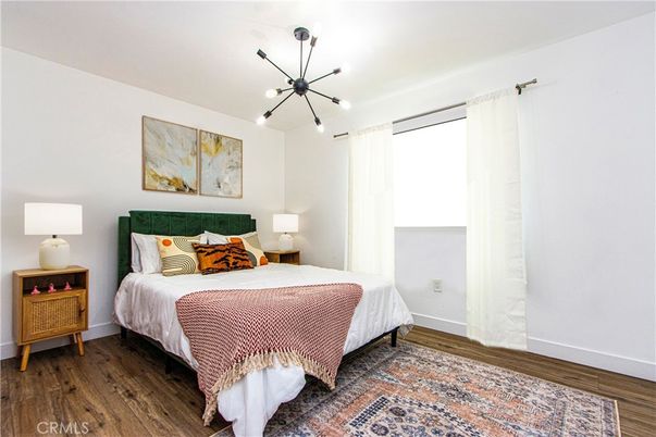 Bedroom, Interior, Pendant Lights, Wood Texture Flooring