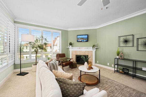 Fireplace, Interior, Living room