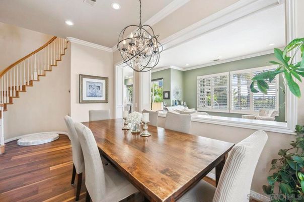 Chandelier, Dining room, Interior, Recessed Lighting, Wood Texture Flooring