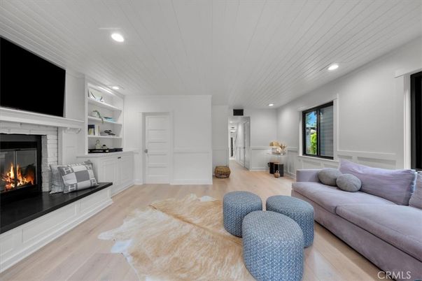 Fireplace, Interior, Living room, Recessed Lighting, Wood Texture Flooring