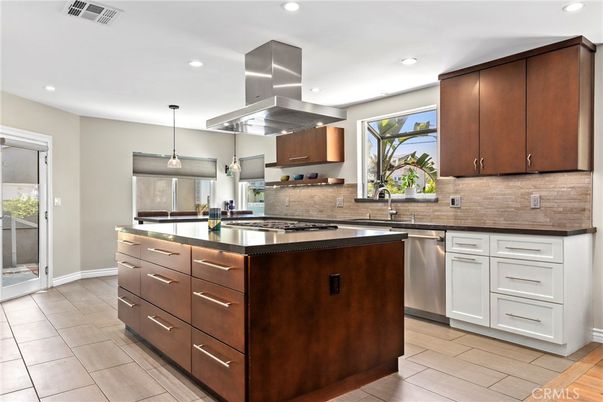 Interior, Kitchen, Pendant Lights, Recessed Lighting, Stainless Steel Appliances