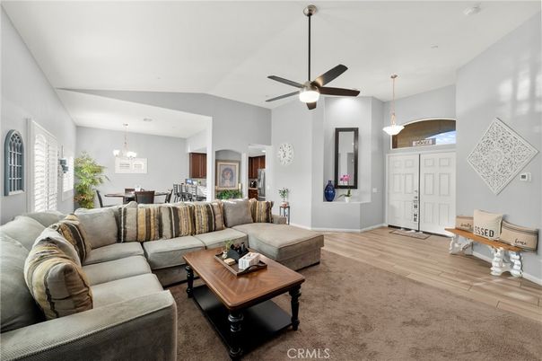 Chandelier, Dining room, Interior, Living room, Pendant Lights, Wood Texture Flooring