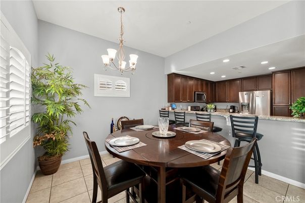 Chandelier, Dining room, Interior, Kitchen, Recessed Lighting, Stainless Steel Appliances
