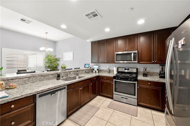 Chandelier, Interior, Kitchen, Recessed Lighting, Stainless Steel Appliances