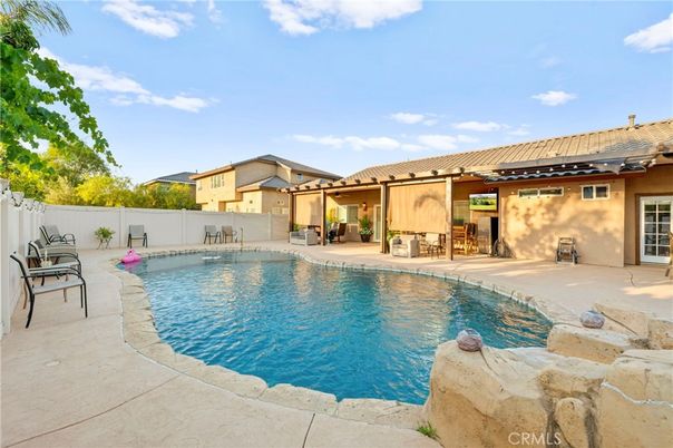 Exterior, Pool, Solar Panels