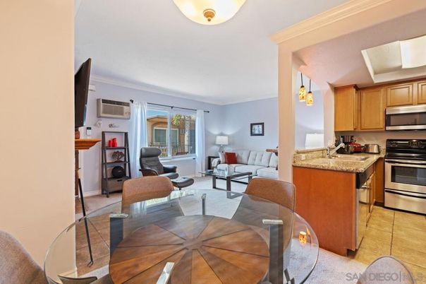 Interior, Kitchen, Living room, Stainless Steel Appliances