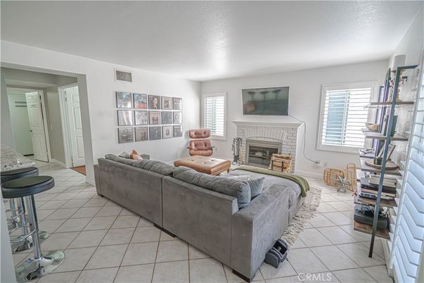Fireplace, Interior, Living room